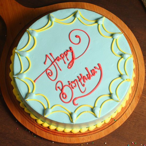 Aesthetic Black Birthday Cake | bakehoney.com
